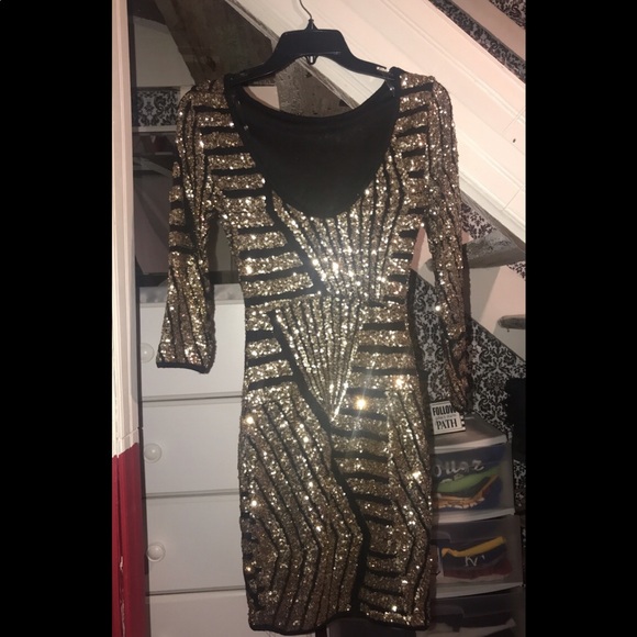 Formal Dress - Picture 2 of 3